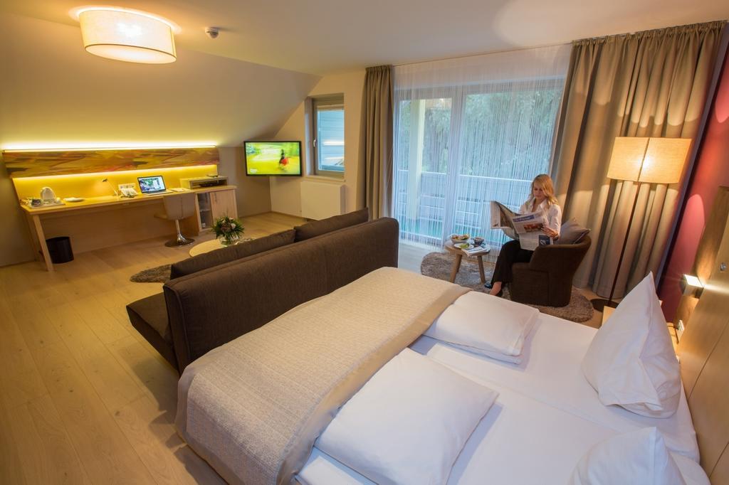 Hotel Krainerhuette بادن المظهر الخارجي الصورة